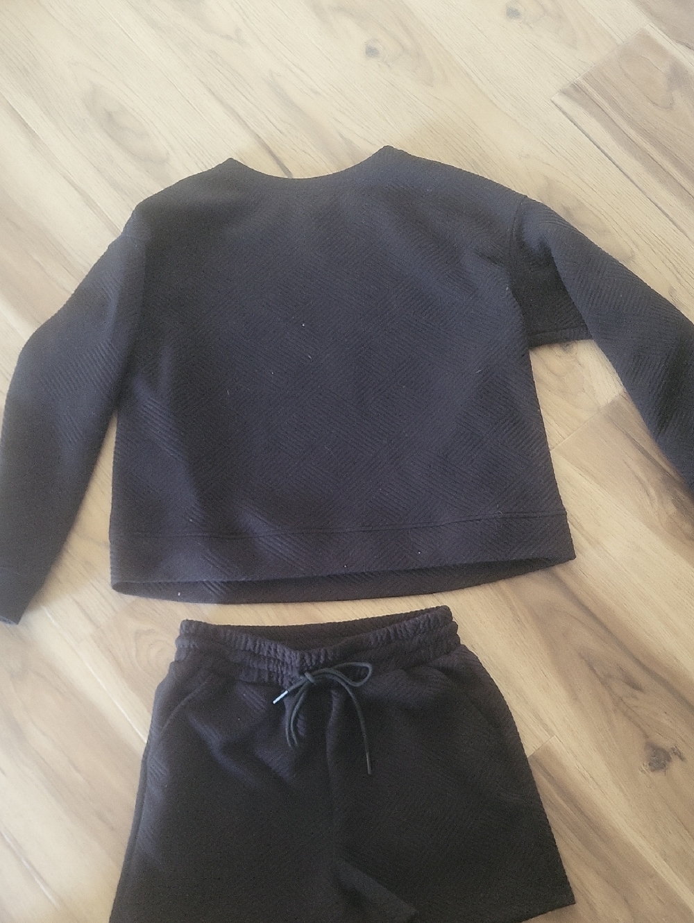 Women's Black Textured Two-Piece Lounge Set